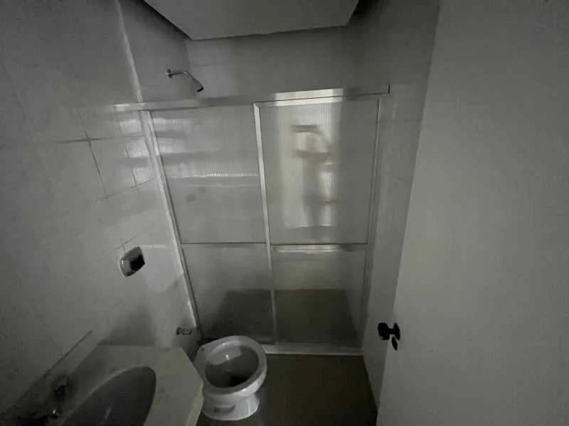 3-bedroom apartment in a building with a pool — photo 15