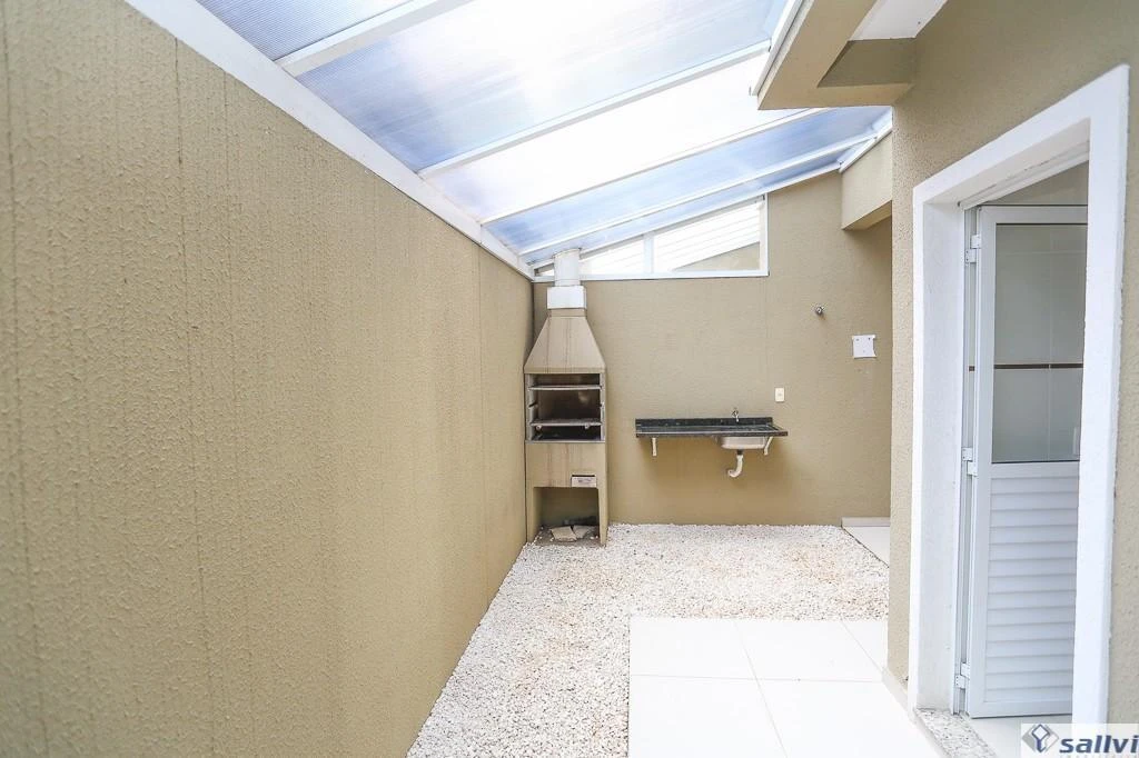 102 m² house with a bathtub and a grill on the balcony — photo 4