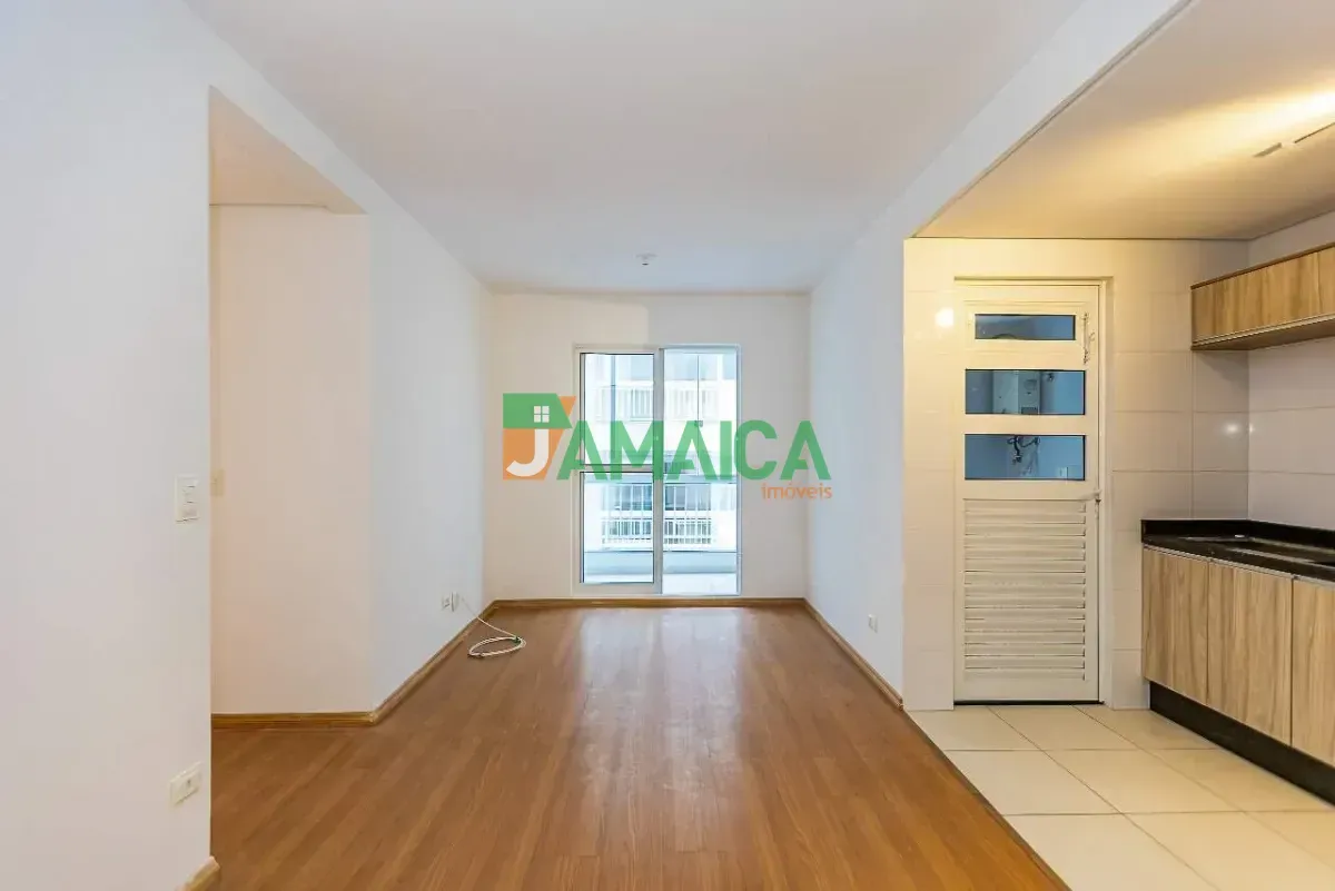 Дерев'яна підлога або ламінат та 2 спальні: квартира 68 м² — photo 3