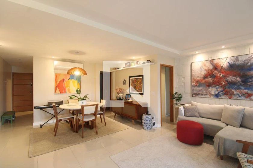 Furnished apartment, 112 m², with a glass-enclosed balcony — photo 12