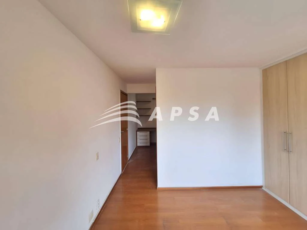 Unfurnished apartment with 2 bedrooms and home office — photo 21