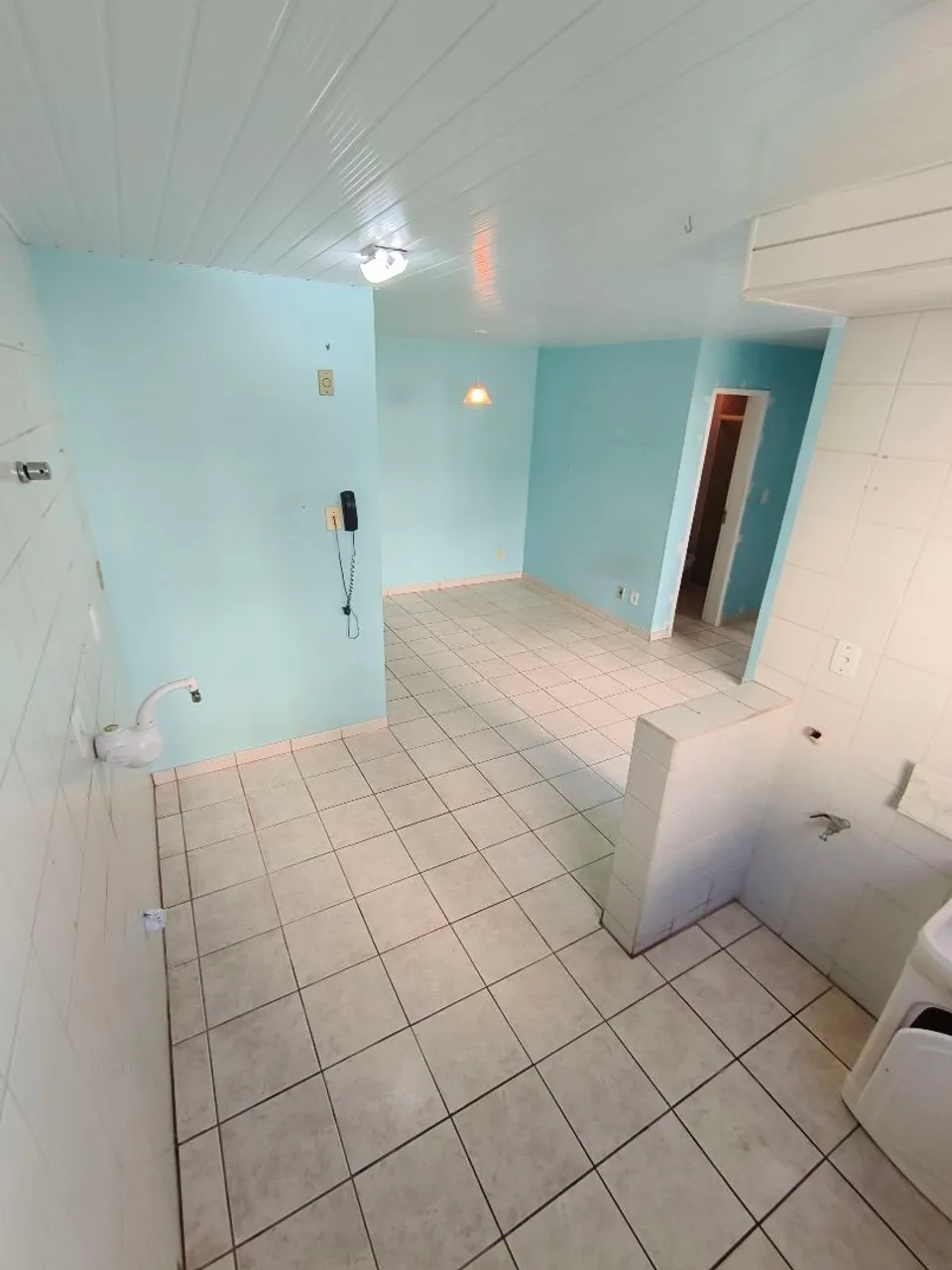 Unfurnished 2-bedroom apartment with 1 parking space — photo 11