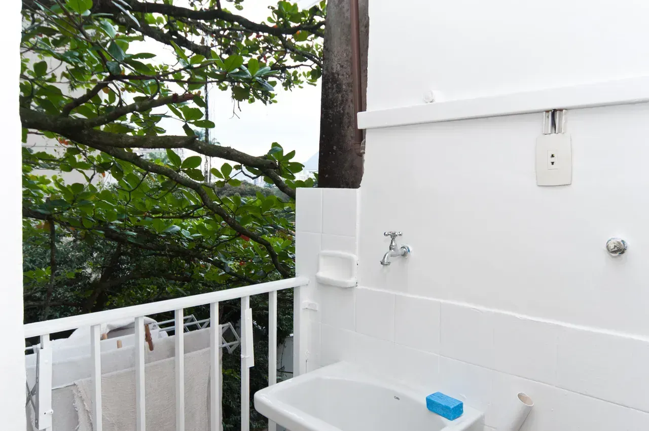 Furnished 2-bedroom apartment with 2 bathrooms — photo 24