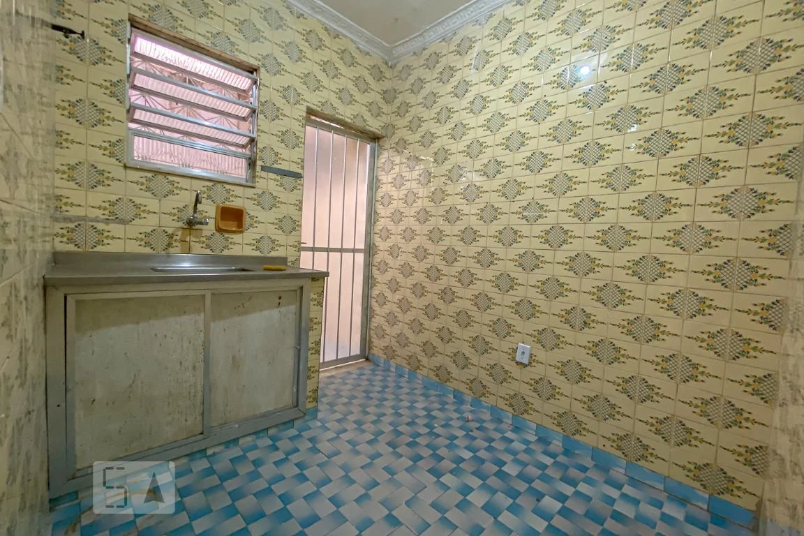 1-bedroom apartment with 1 parking space and pets allowed — photo 4
