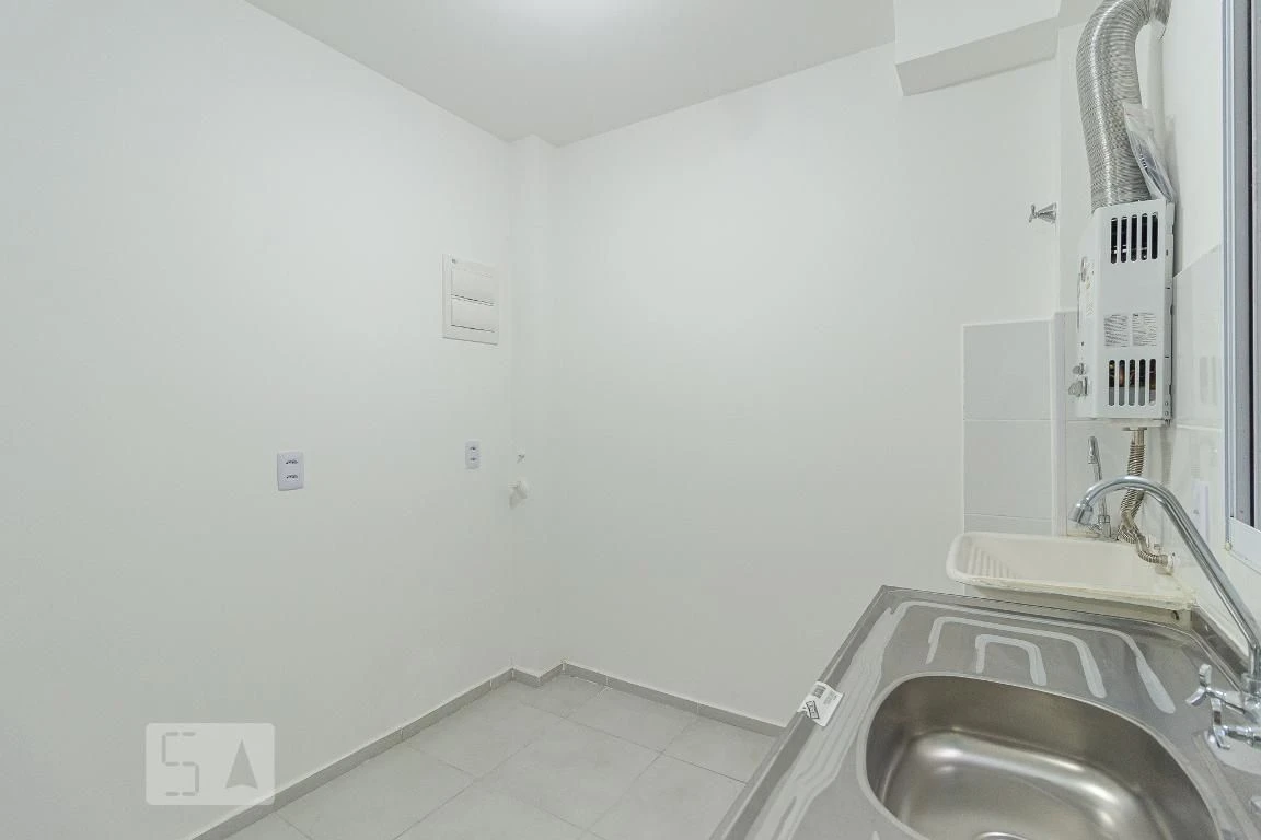 2-bedroom apartment in a building with a pool — photo 30