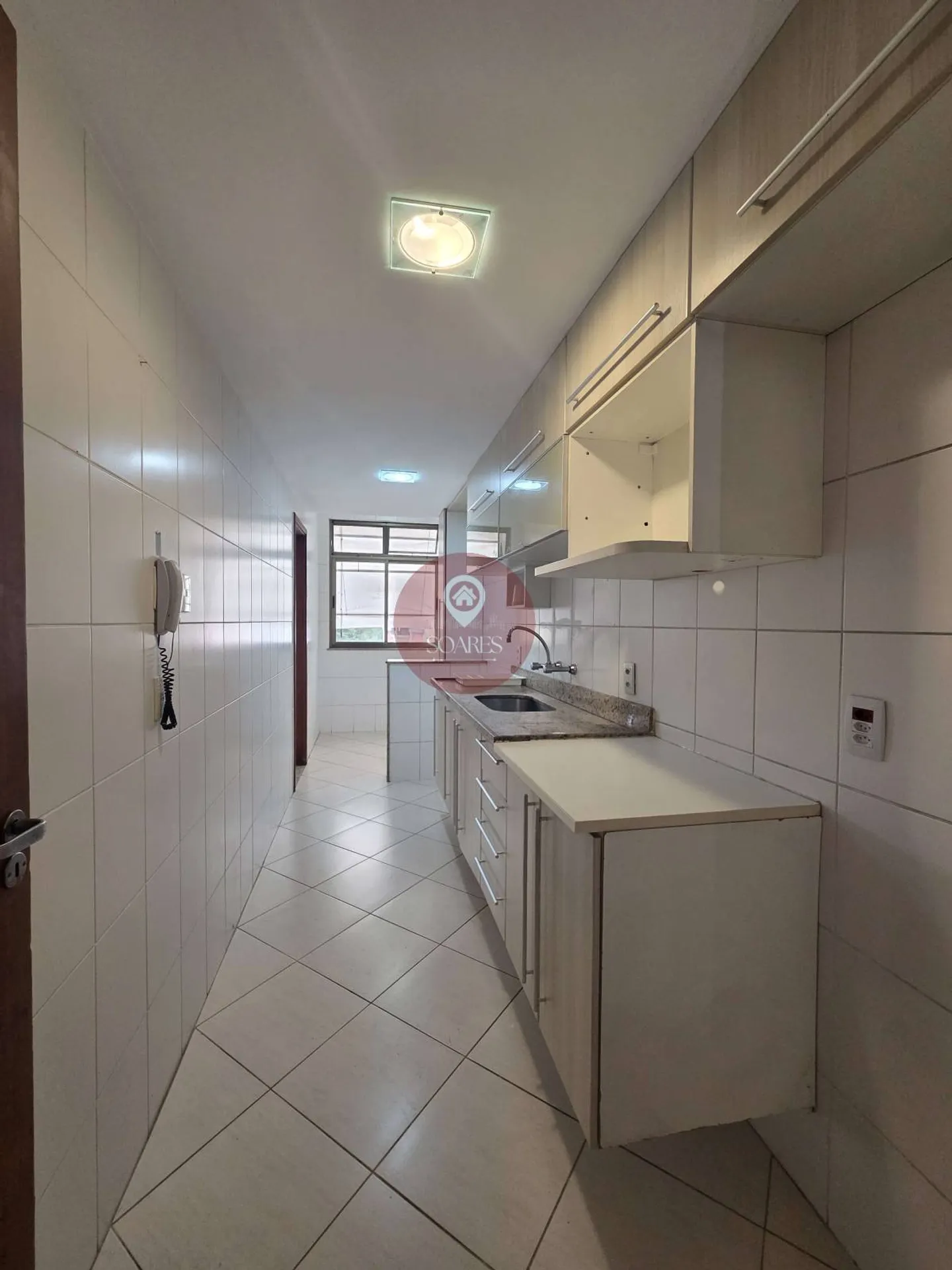 3-bedroom apartment with a home office — photo 2