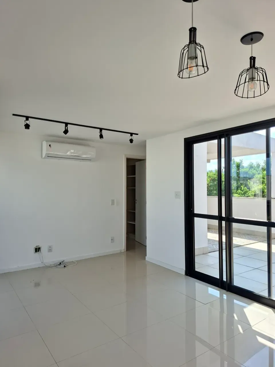 Apartment with 4 bedrooms and 4 bathrooms and 2 parking spots — photo 10