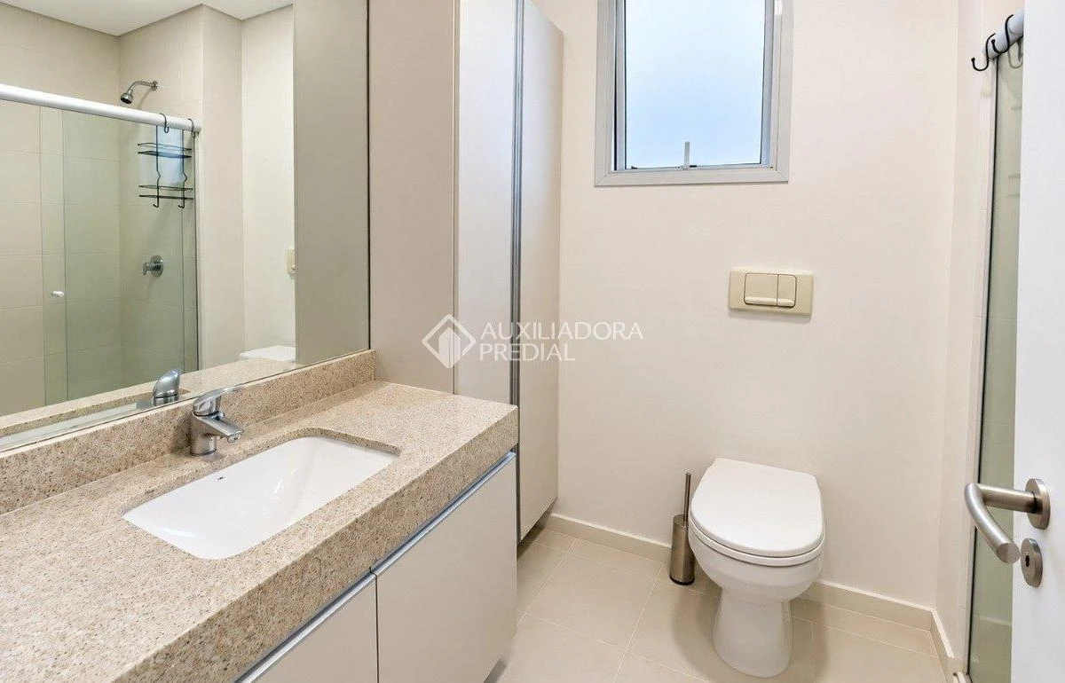 3-bedroom apartment with a park view in Florianópolis — photo 4