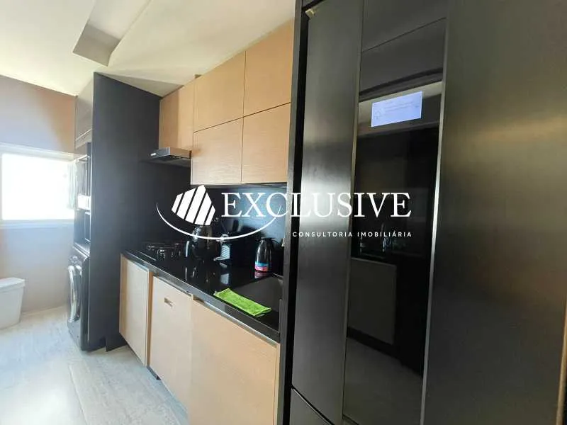 Furnished apartment with gas open-plan kitchen — photo 12