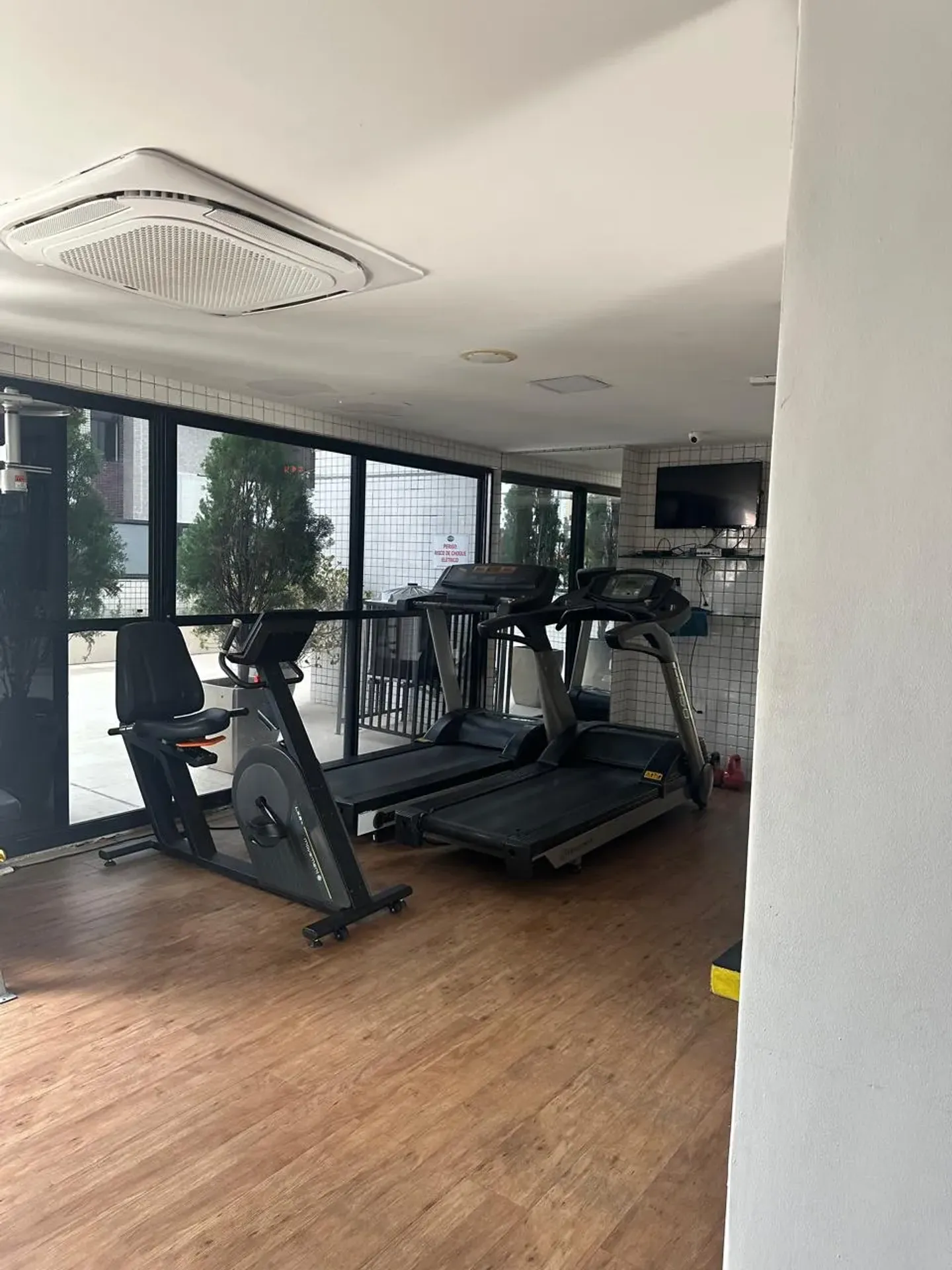 3-bedroom apartment with 2 parking spaces and 137 m² on floor 4