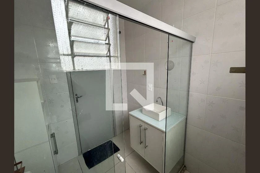 House, 76 m², with wood or laminate floors — photo 36