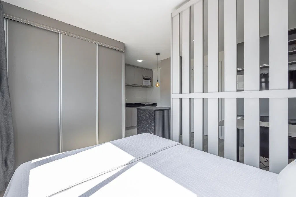 Furnished studio, 20 m², with a home office