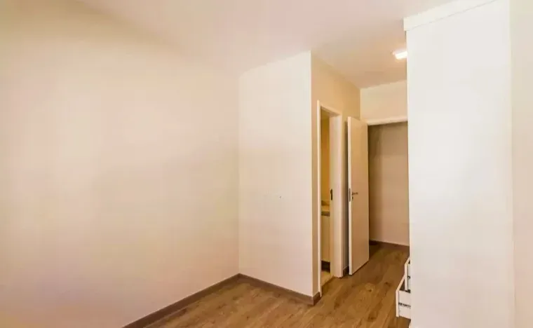 Apartment with 3 bedrooms, balcony and 2 parking spots — photo 34