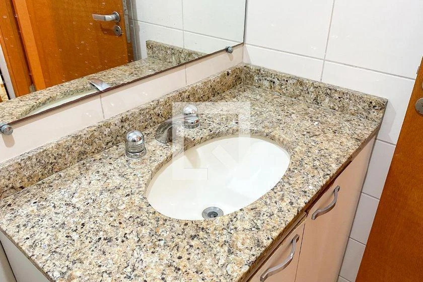 Квартира 87 м² з видом на гори та робочим місцем — photo 48