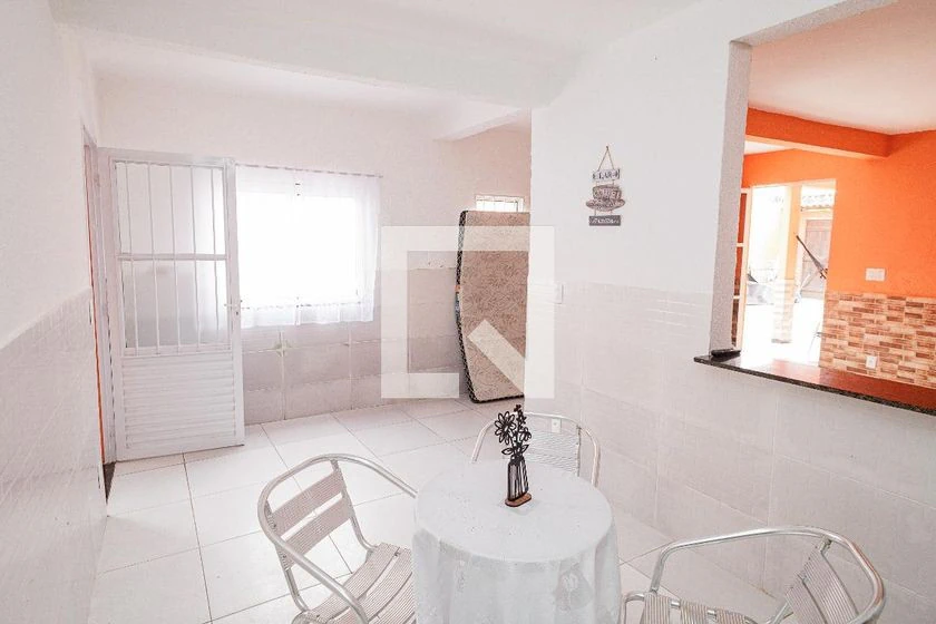 Furnished house with a pool and 3 bedrooms — photo 9
