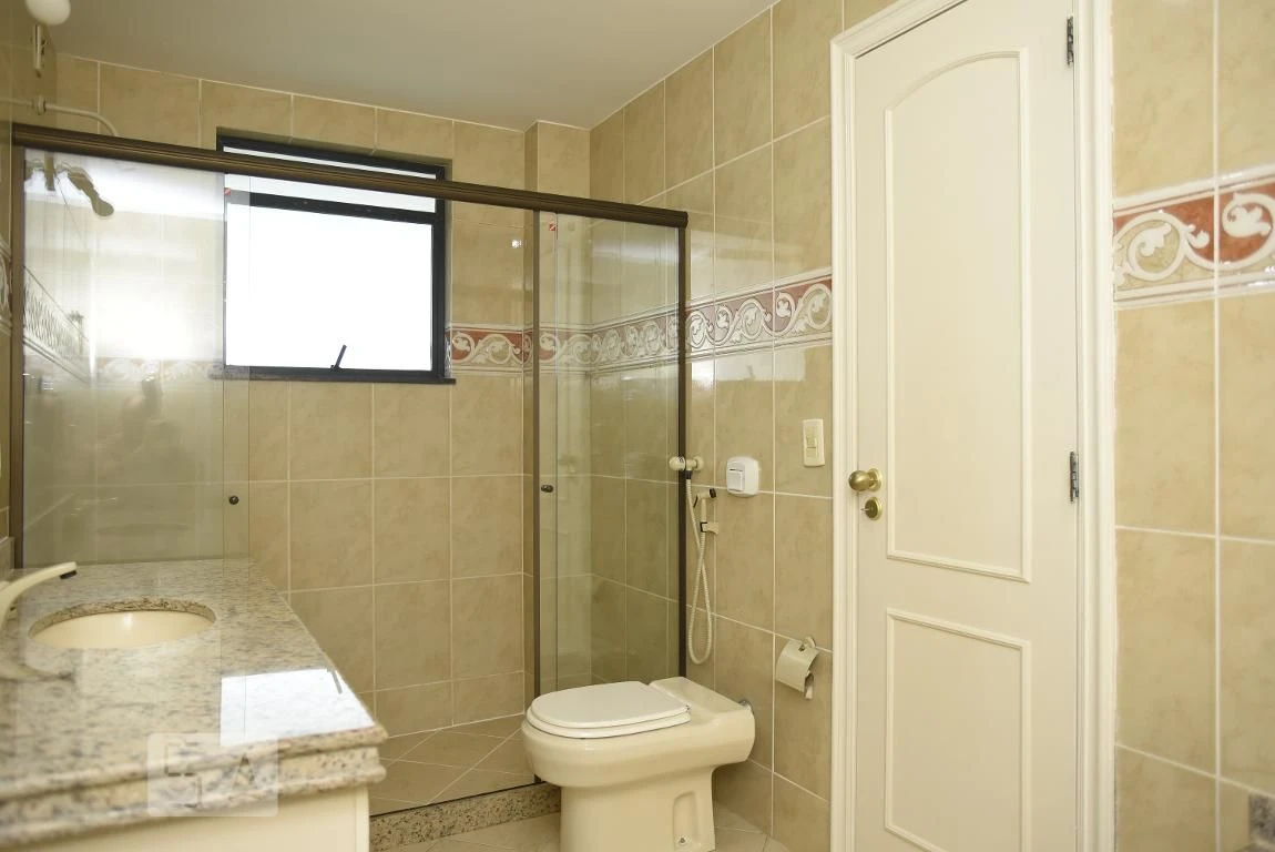 4-bedroom apartment (2 en-suite) with separate kitchen — photo 46