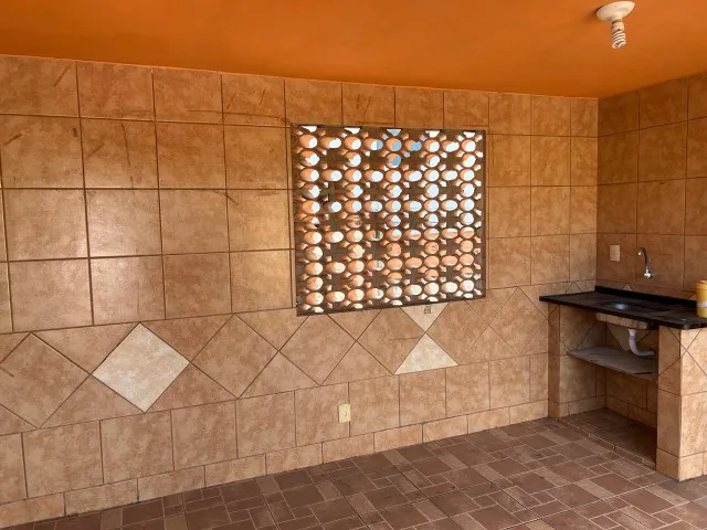 Casa sem mobília com cozinha fechada e terraço — photo 13