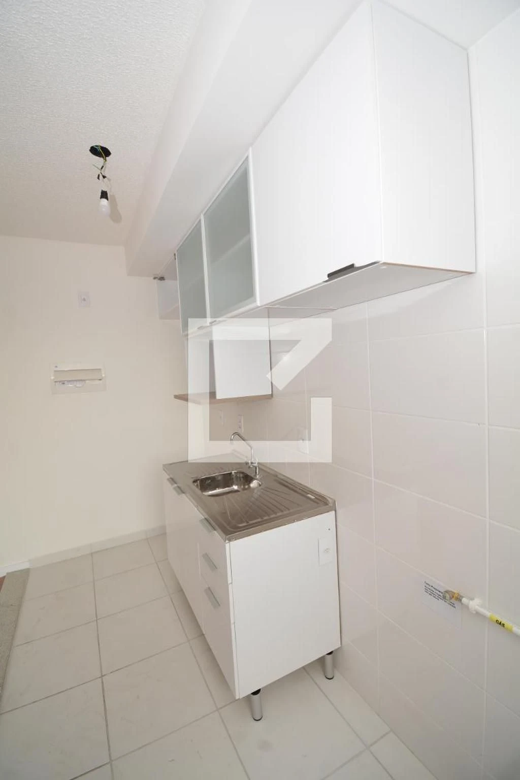 Washing machine in a one-bedroom apartment, 33 m² — photo 59
