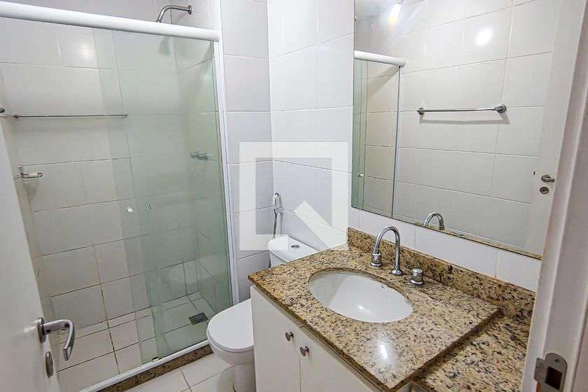 Apartamento vazio de 3 quartos com varanda e 185 m² — photo 29