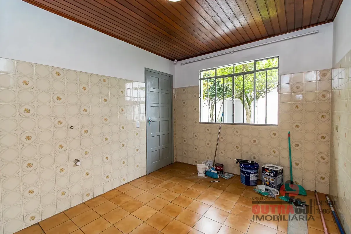 Casa, 215 m², com piso de madeira ou laminado — photo 33