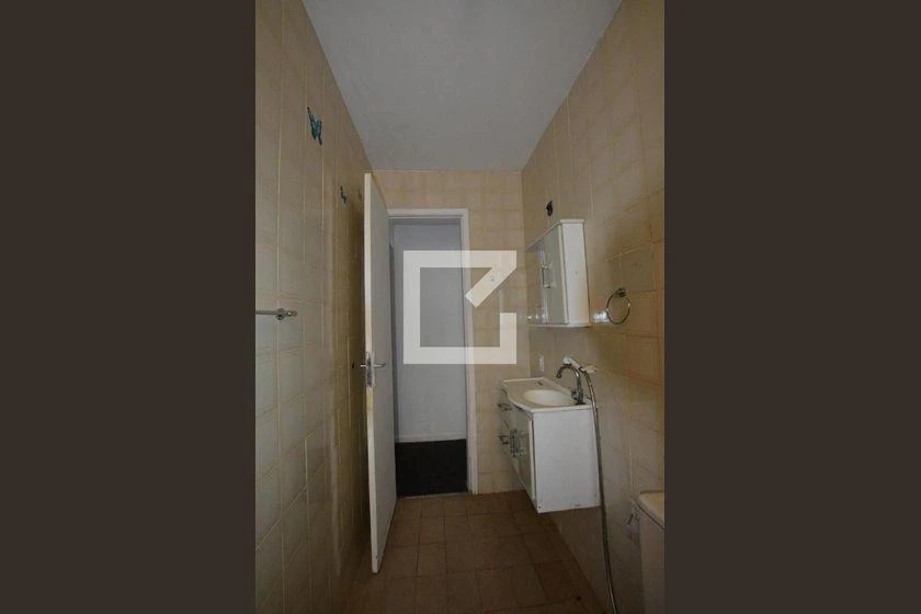 Rental apartment with 3 bedrooms, 60 m² and a closed kitchen — photo 8