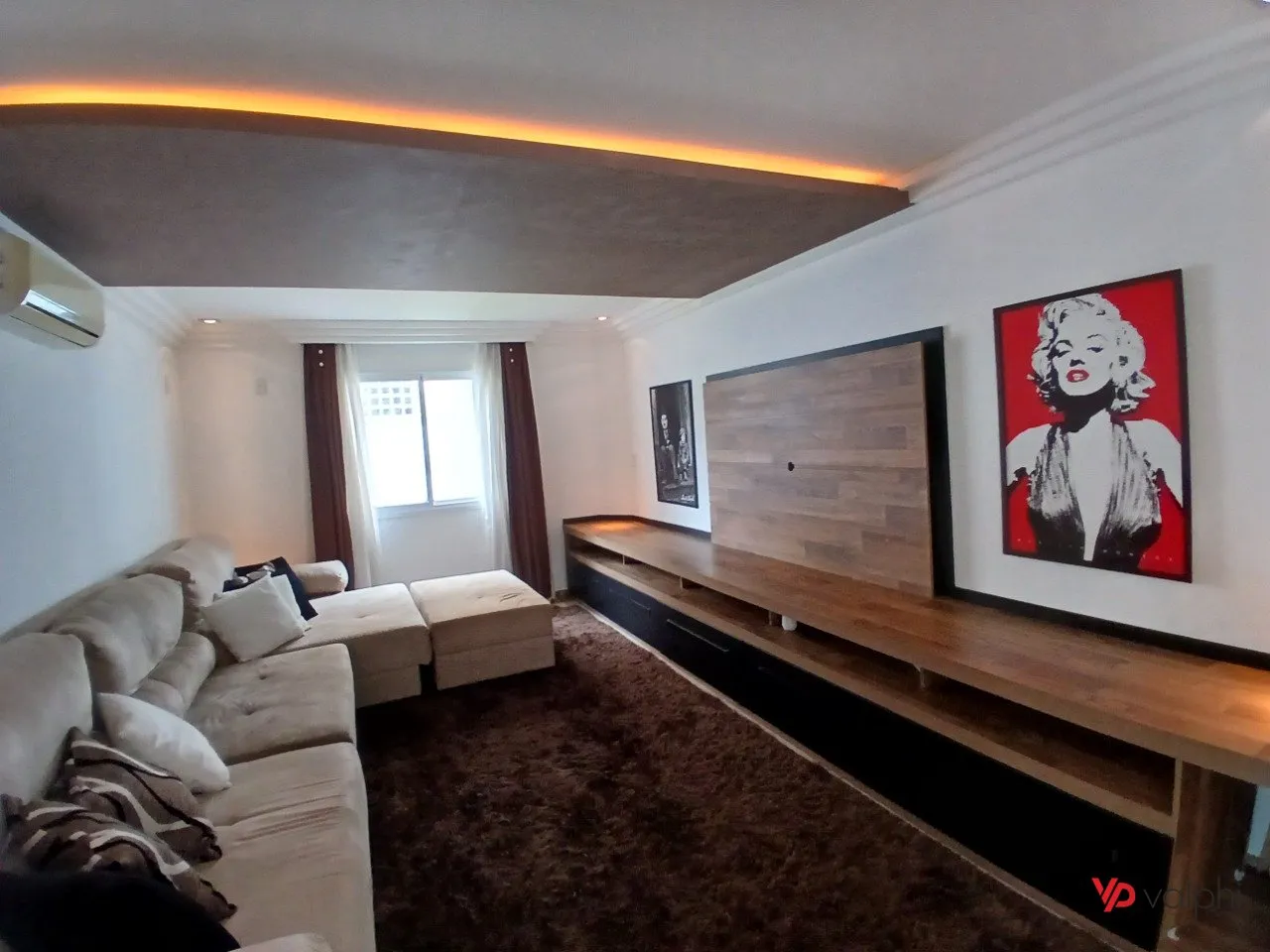 4-bedroom house with a grill on the balcony — photo 17