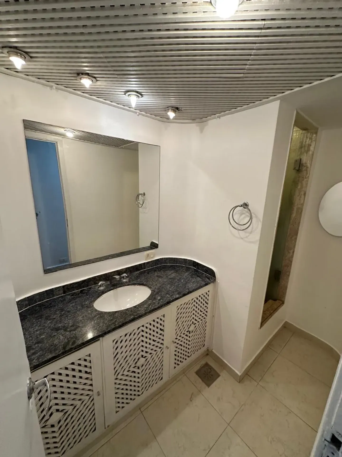 3-bedroom apartment with 4 bathrooms and 1 parking space — photo 8