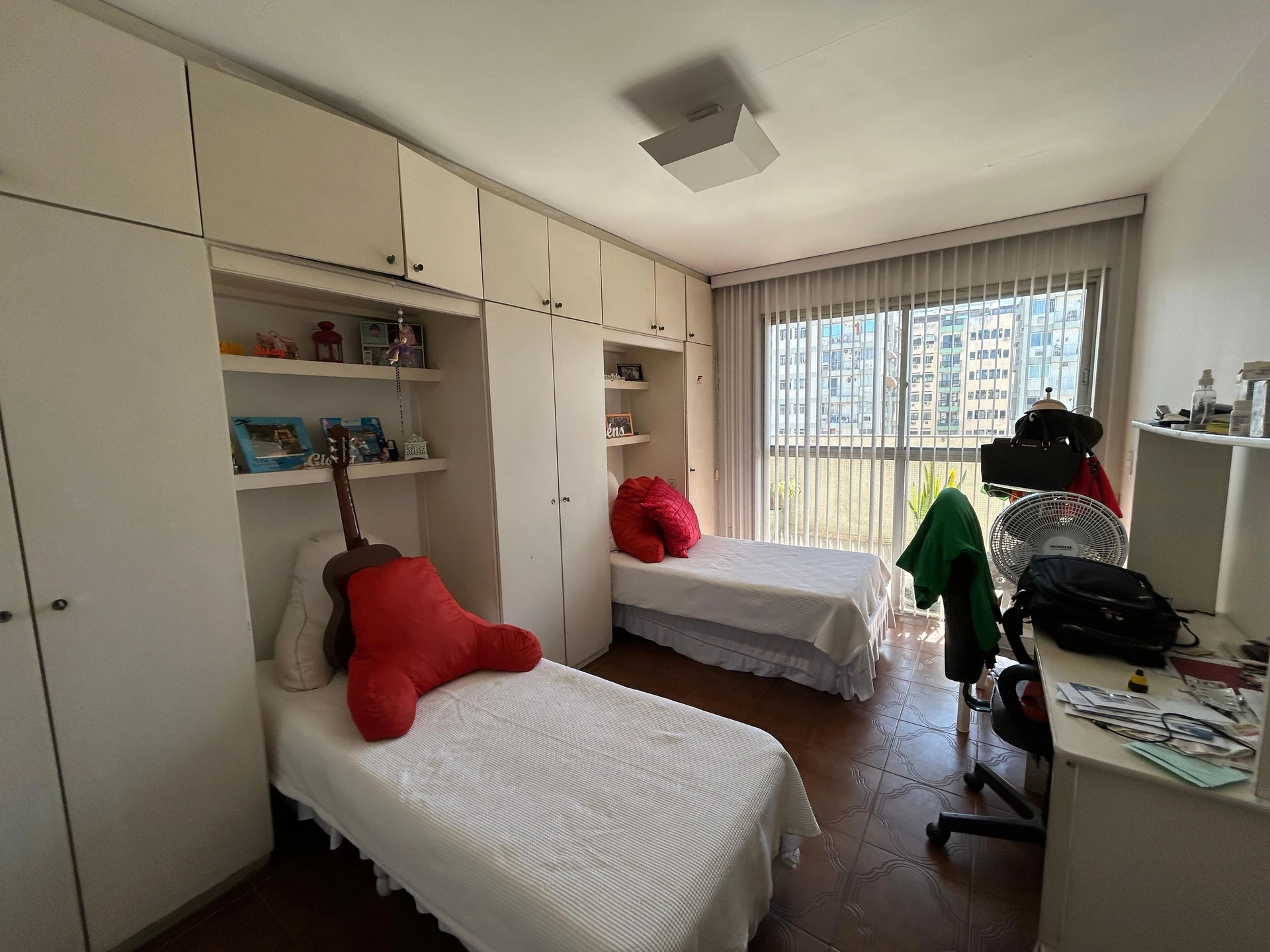 Furnished 4-bedroom rental apartment with 5 parking spaces — photo 13