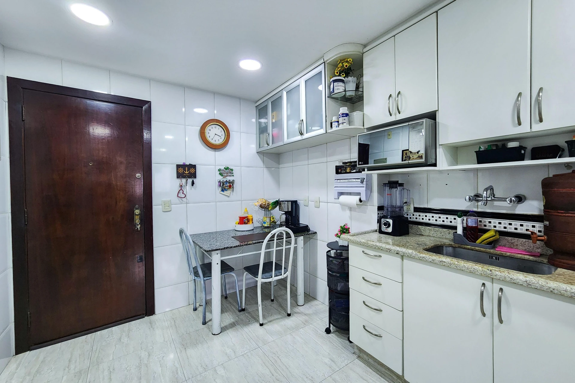 Apartamento para locação com 2 quartos, varanda e 2 banheiros — photo 8