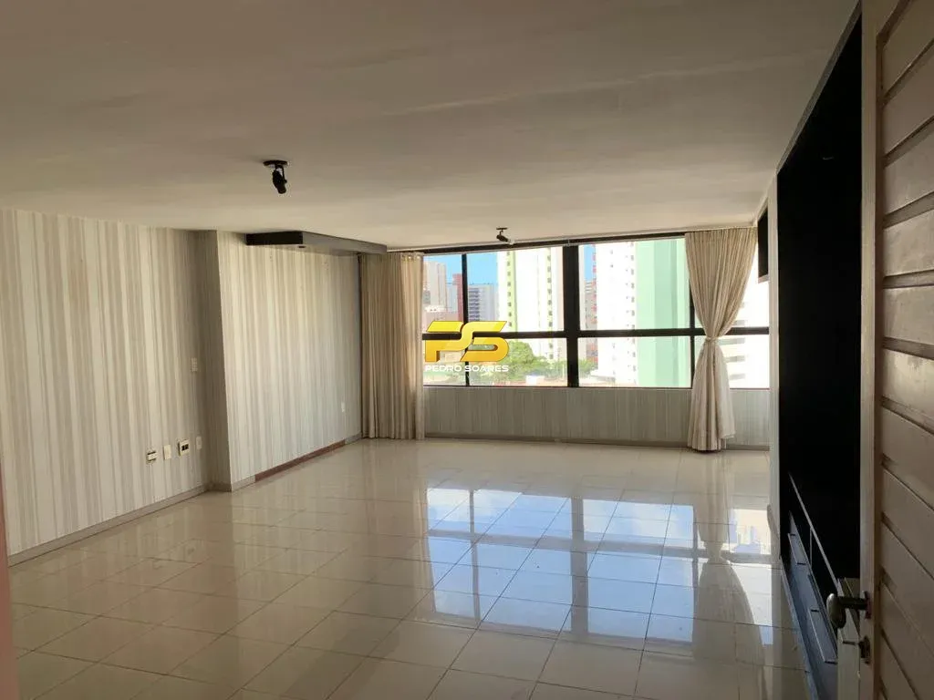 Квартира 204 м² з 3 спальнями з ванною і 2 паркомісцями — photo 6