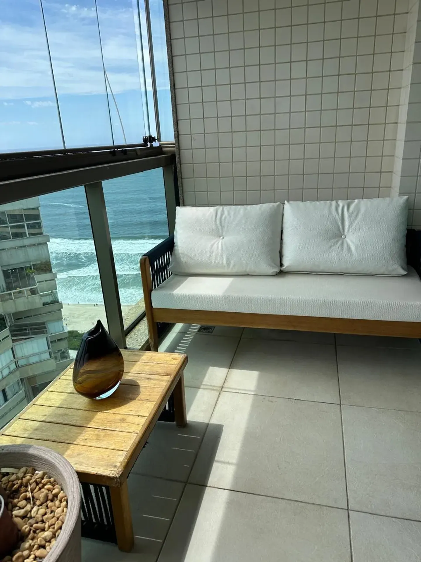 Furnished 350 m² apartment with 3 bedrooms and 6 baths — photo 27