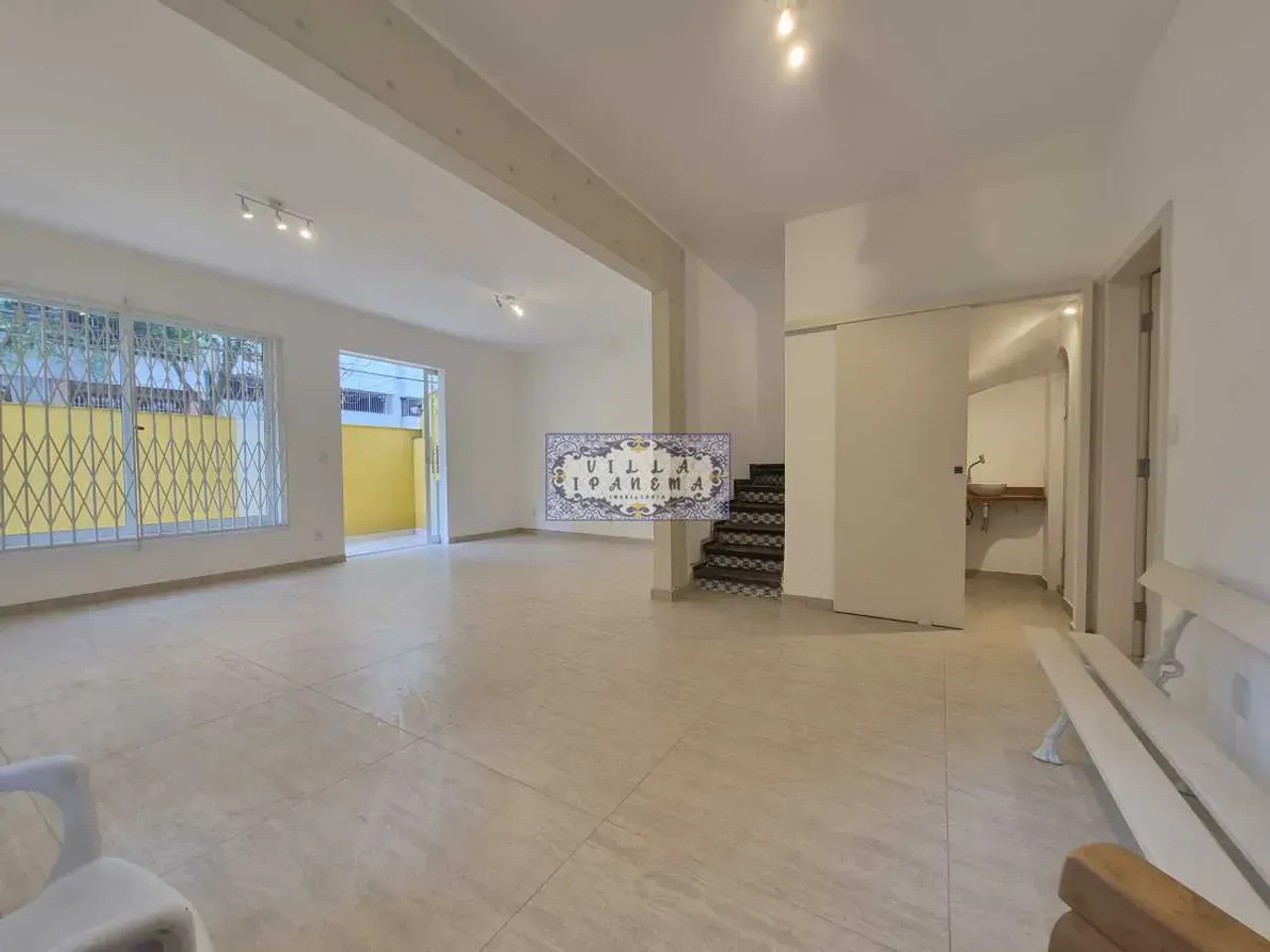 Furnished house, 120 m², with a washing machine