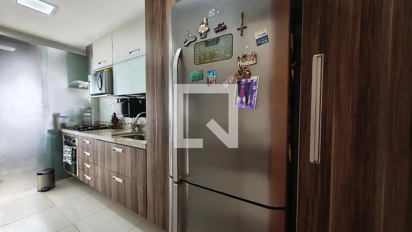 3-bedroom apartment in a building with a gym — photo 9
