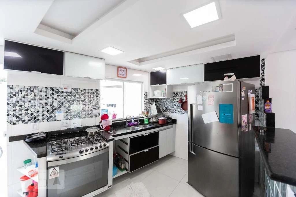 Casa mobiliada com 4 quartos, 4 banheiros e 280 m² — photo 15