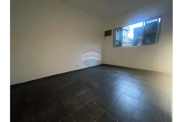 House with 1 bedroom and 1 bathroom, no parking — photo 7