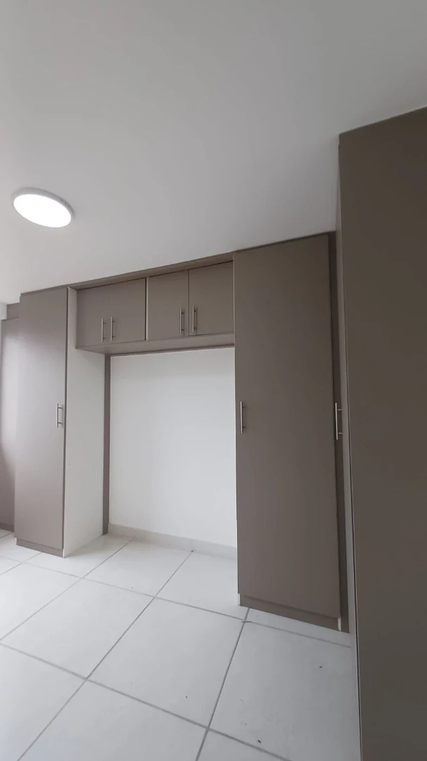 Apartment, 70 m², with a glass-enclosed balcony — photo 17