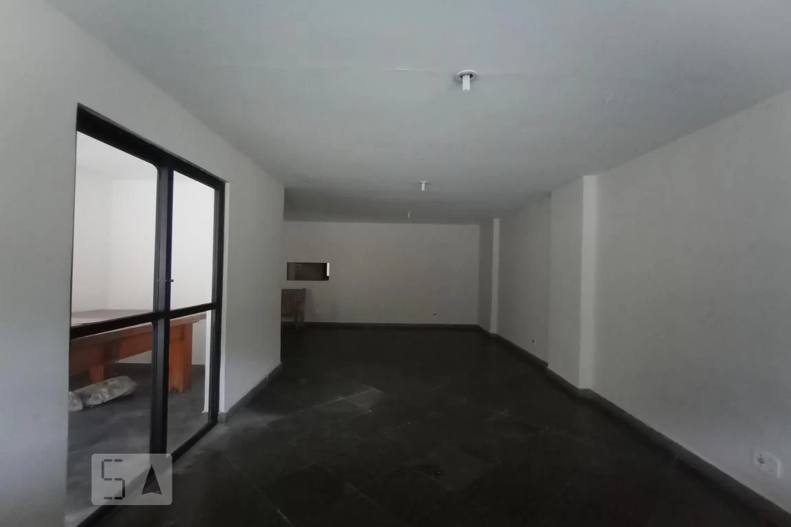 Apartamento de 4 quartos com janelas do piso ao teto — photo 112