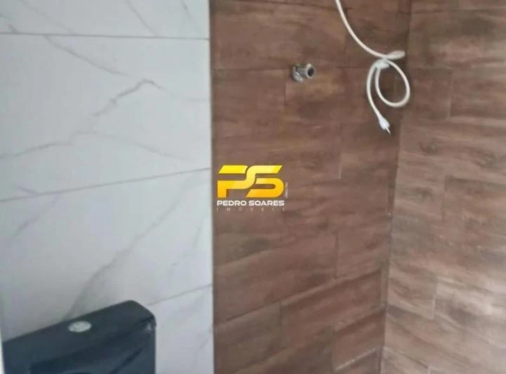 4-bedroom house with 3 bathrooms, 315 m² and a balcony — photo 4