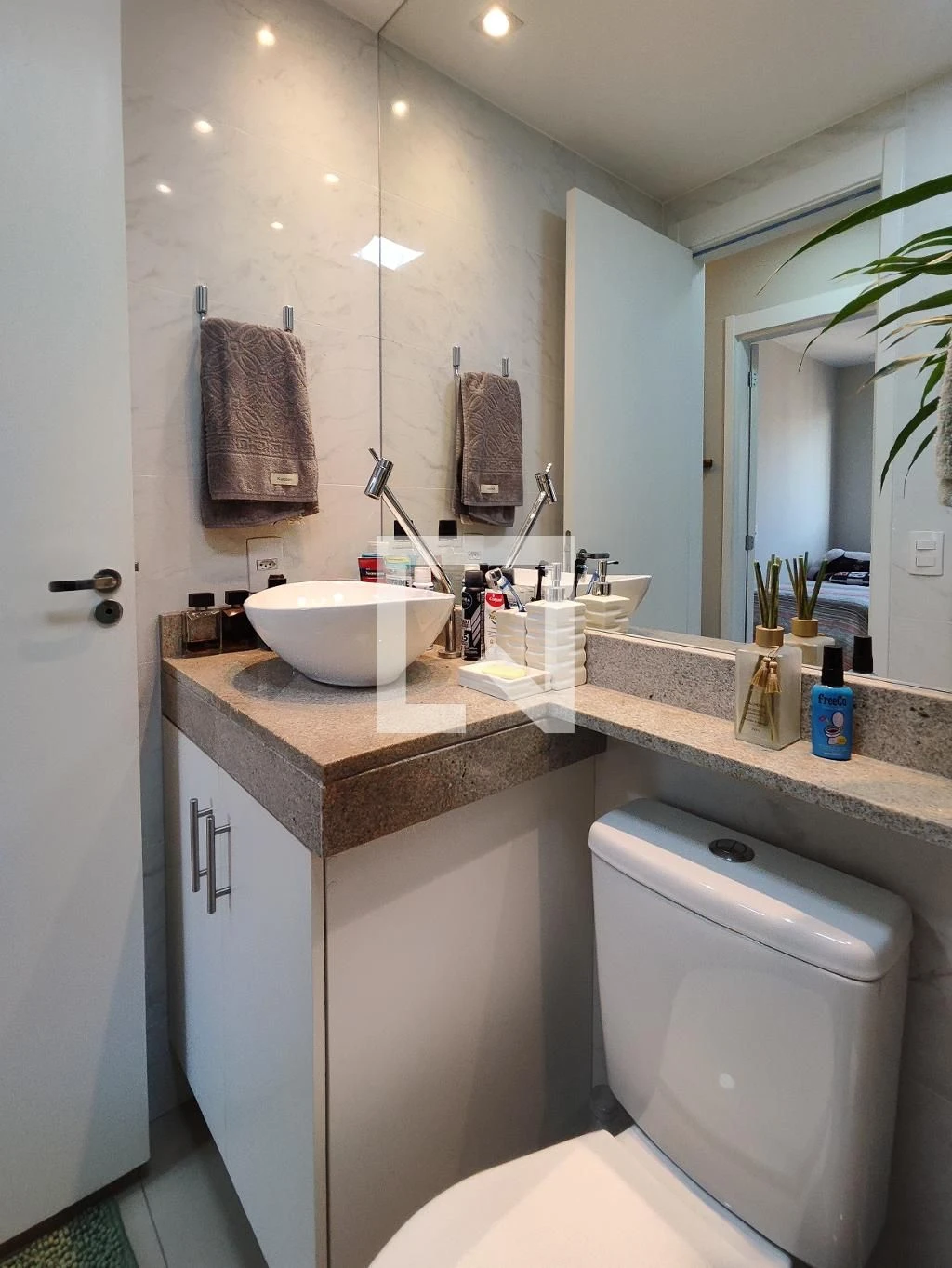 Квартира 43 м² со стиральной машиной и видом на горы — photo 2