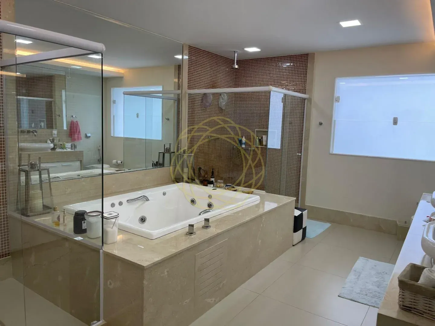Triplex house with 5 bedrooms and 900 m² — photo 17