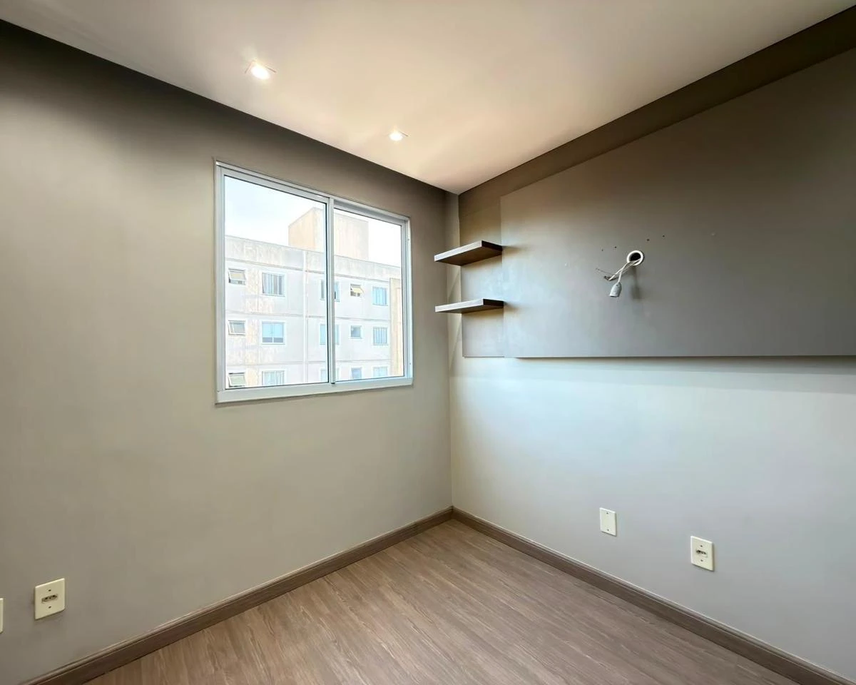 2-bedroom apartment with a home office — photo 3