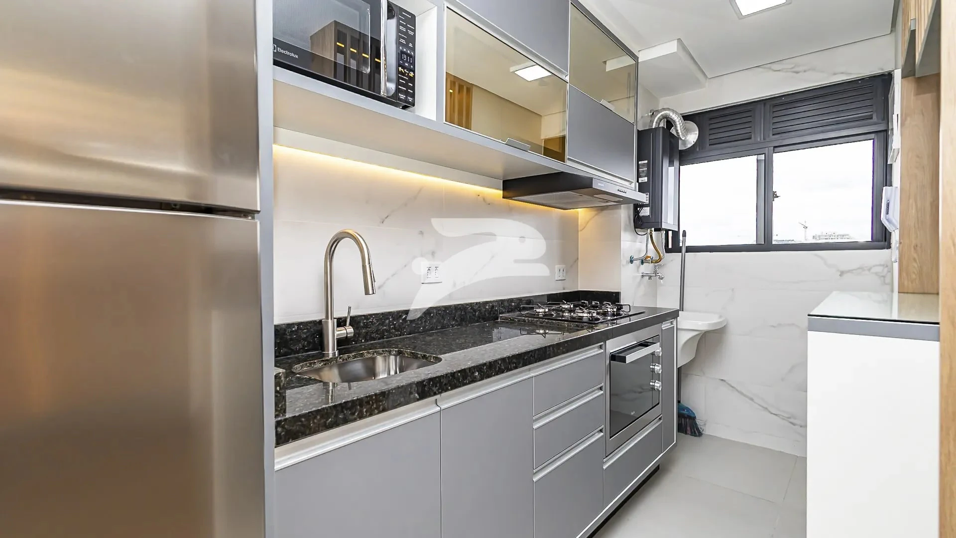 Мебльована квартира з 2 спальнями та 60 м² — photo 3