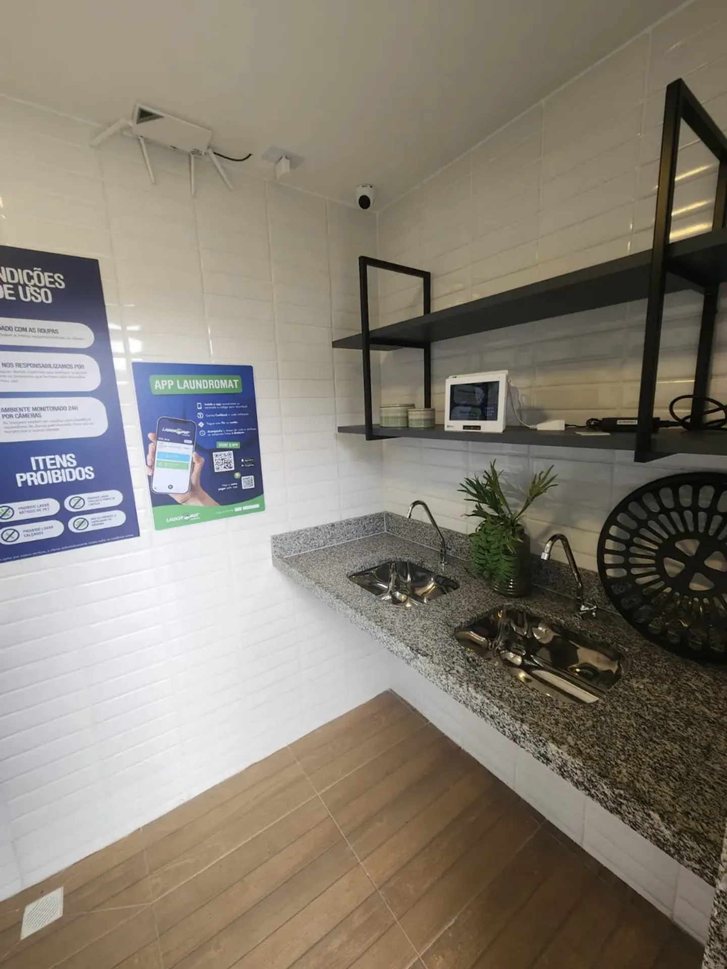Washing machine in a 2-bedroom apartment, 65 m² — photo 20