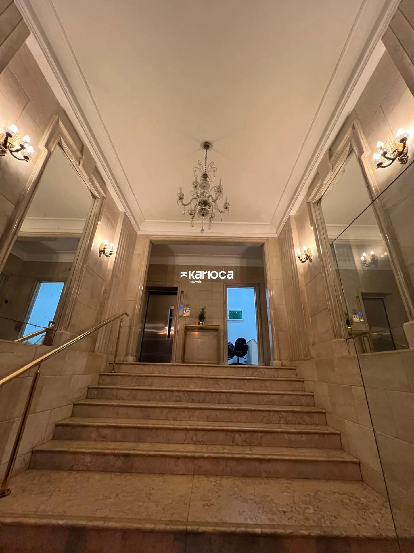 Furnished 4-bedroom apartment with 4 bathrooms — photo 44