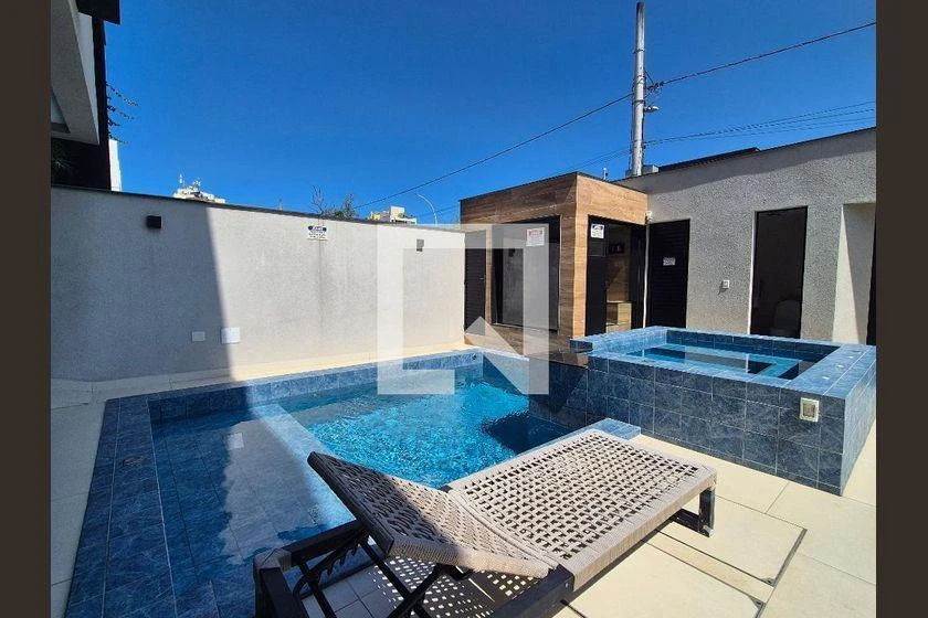 Furnished 45 m² studio with 1 bedroom and balcony — photo 28