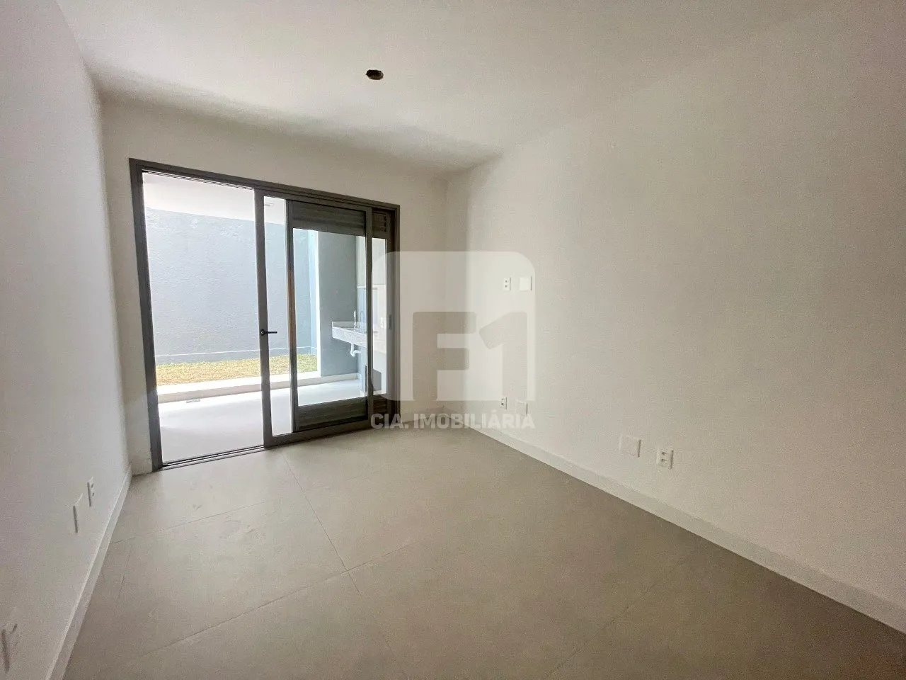 2-bedroom apartment with 2 parking spaces and balcony BBQ — photo 5