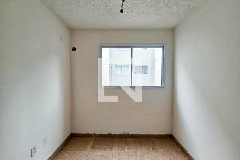 2-bedroom apartment in a building with a gym — photo 31