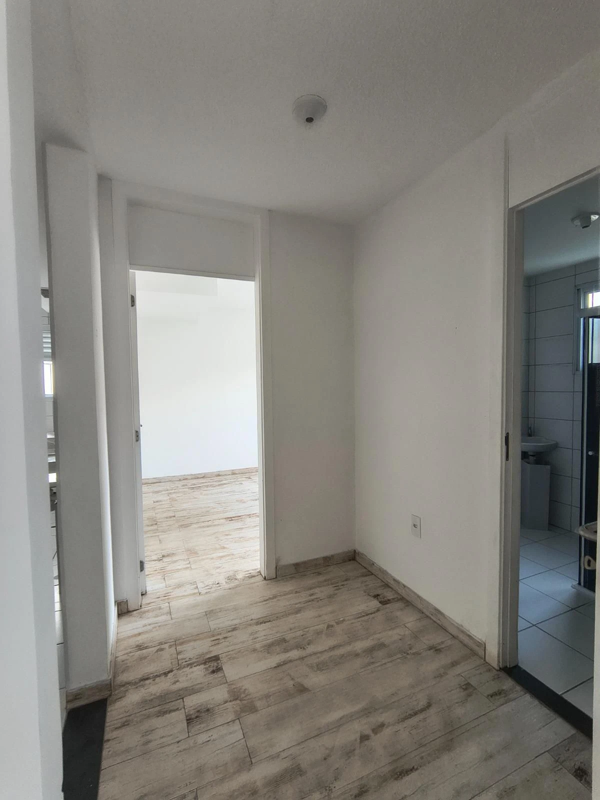 Квартира с 1 спальней, 1 ванной и балконом — photo 3