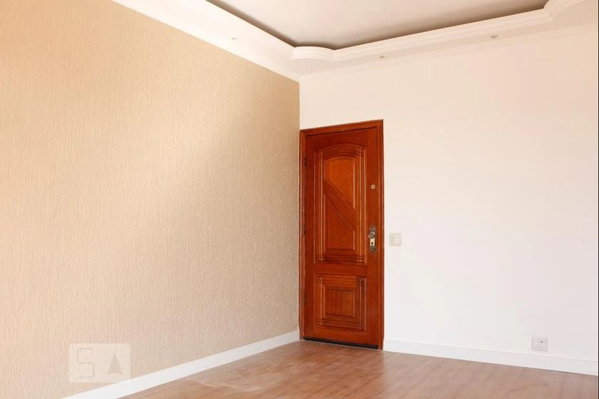 Apartment with 2 bathrooms, balcony and laundry area — photo 13
