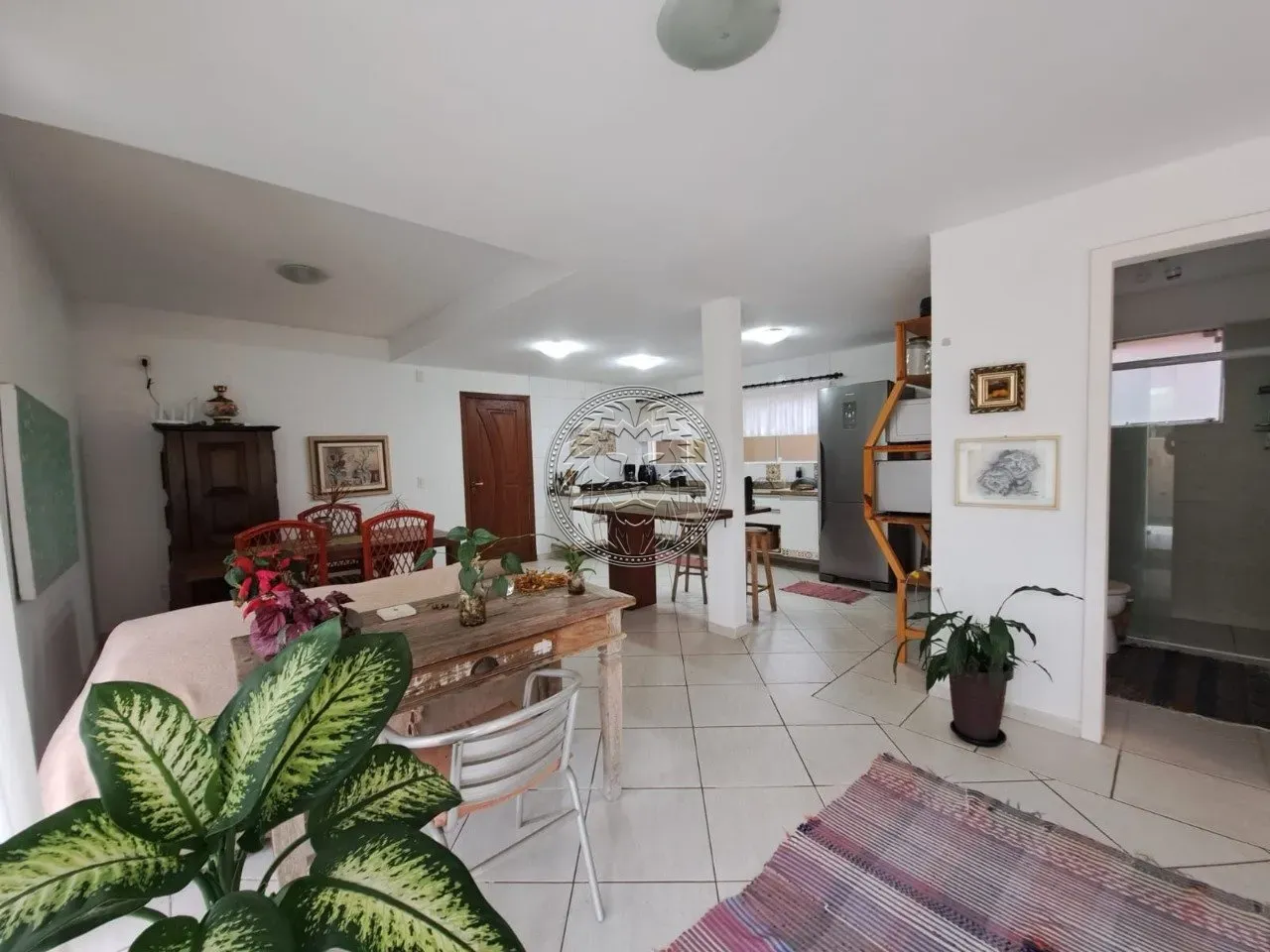 Casa en planta baja amueblada con 3 suites — photo 9